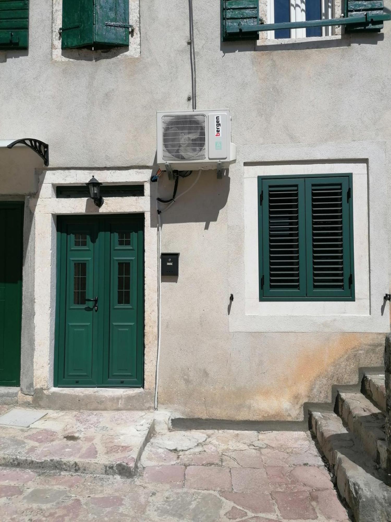 New Renovated Old Town Martiva Apartment Kotor Szoba fotó