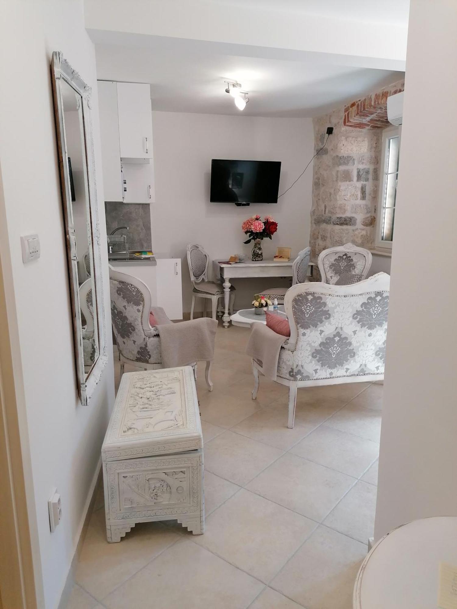 New Renovated Old Town Martiva Apartment Kotor Szoba fotó
