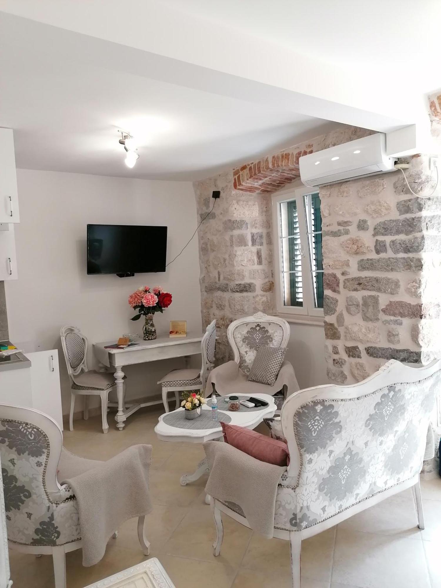 New Renovated Old Town Martiva Apartment Kotor Szoba fotó